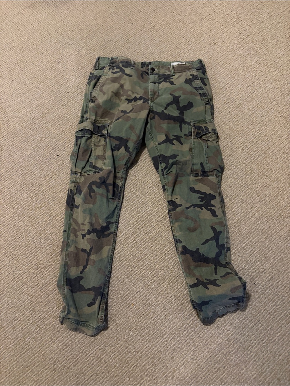 GAP Men's Camouflage Cargo Pants - Green Camo
